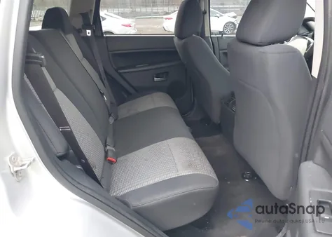 2010 Jeep Grand Cherokee Laredo z USA, uszkodzony, nr VIN 1J4PR4GK6AC134508